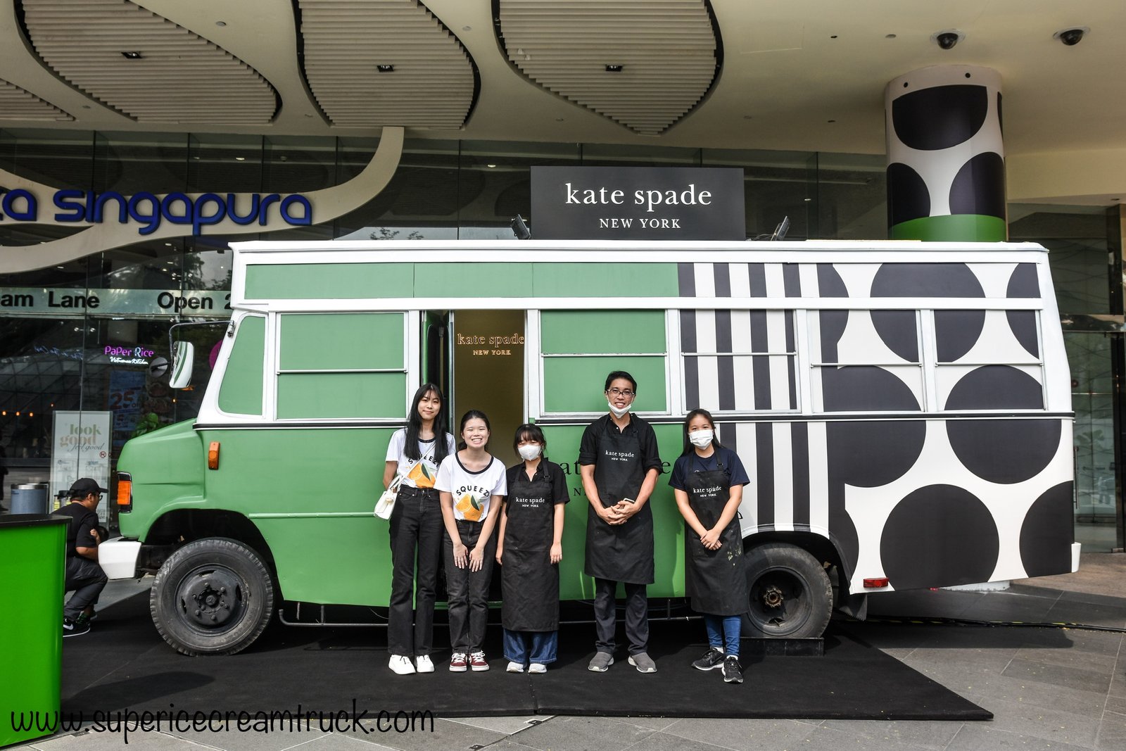 Pop Up Bus Container